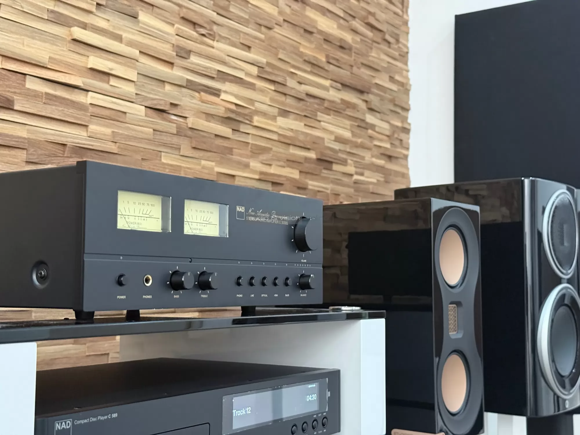 NAD C 3030S hálózati sztereó erősítő