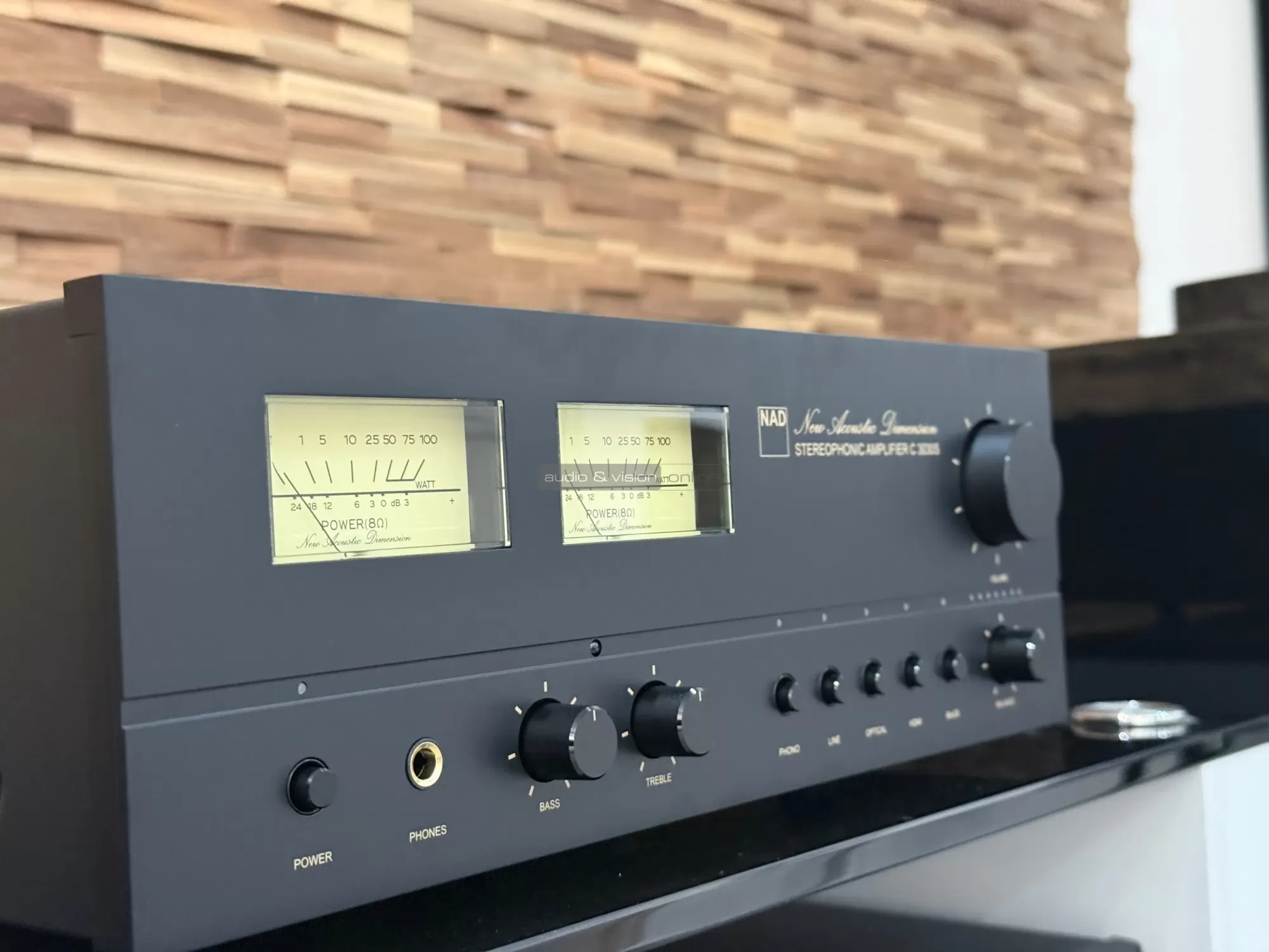 NAD C 3030S hálózati sztereó erősítő