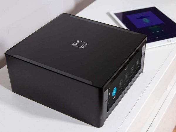 NAD M10 V2 hálózati sztereó erősítő