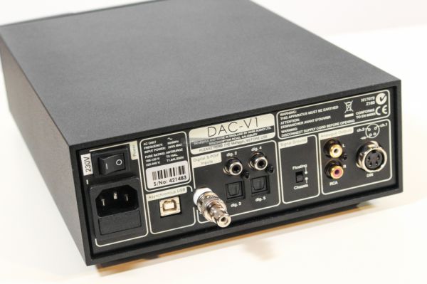 NAIM DAC-V1 hátlap