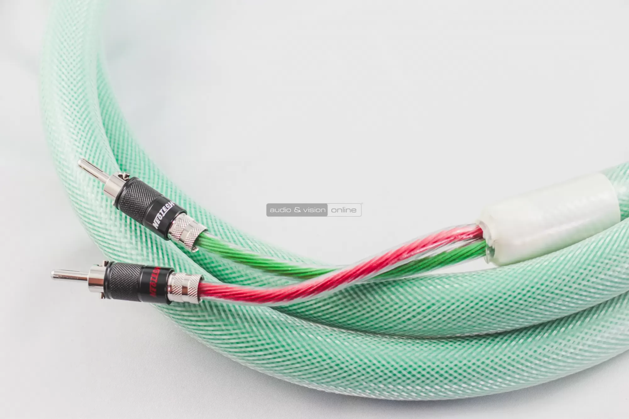 Neotech NES-3002G hangfalkábel