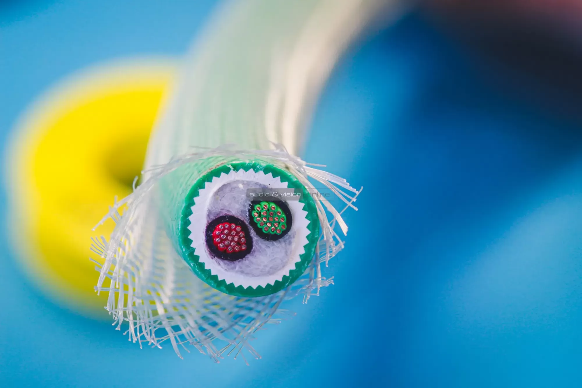 Neotech NES-3002G hangfalkábel