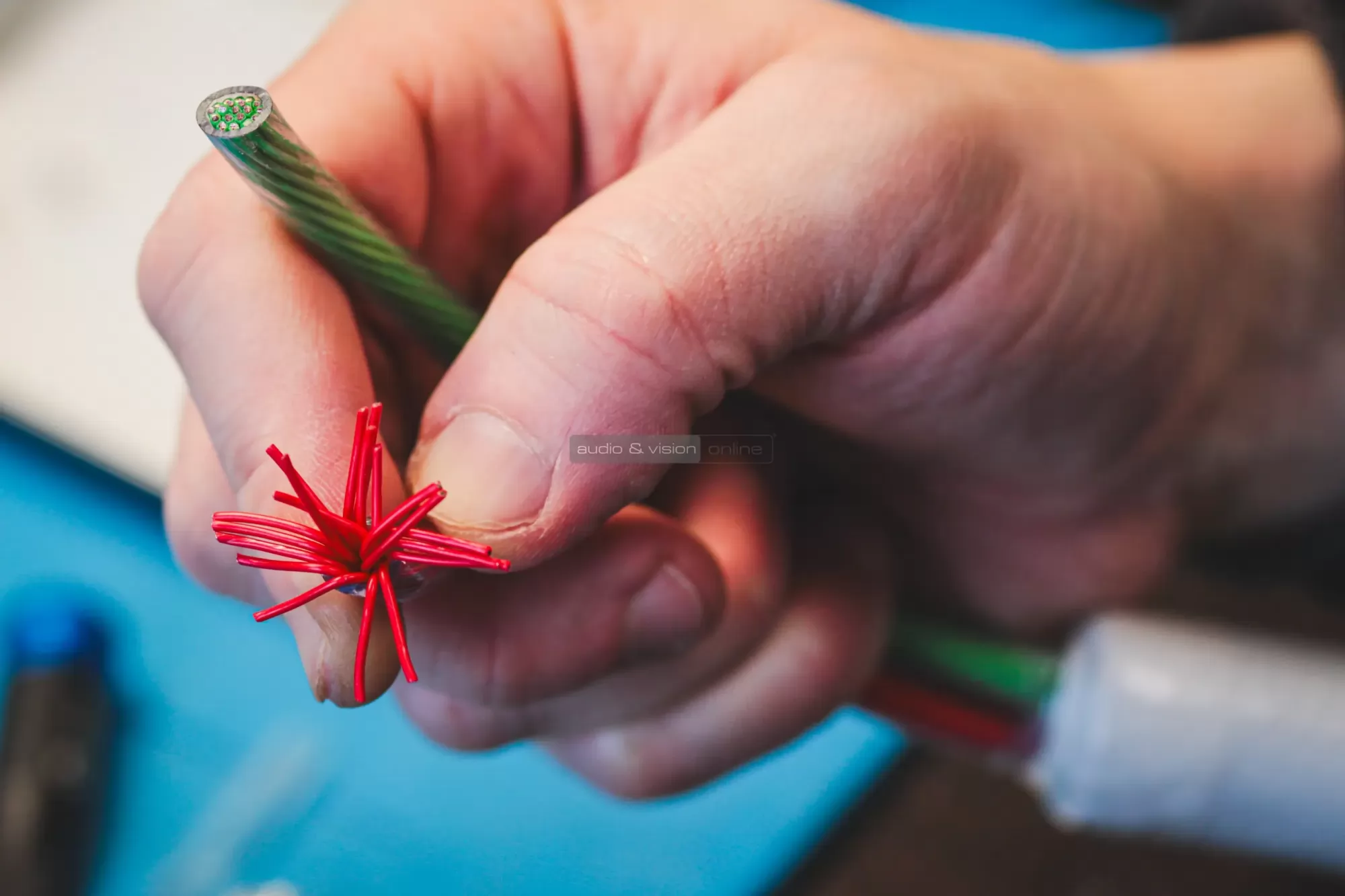 Neotech NES-3002G hangfalkábel