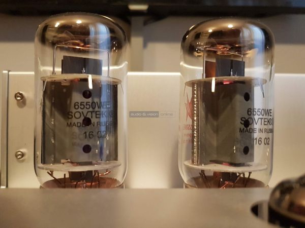 OCTAVE V 40 SE csöves sztereó erősítő