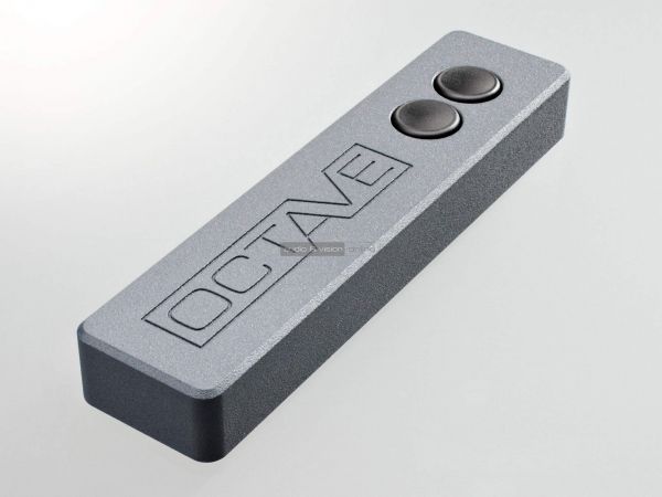OCTAVE V 40 SE csöves sztereó erősítő távvezérlő