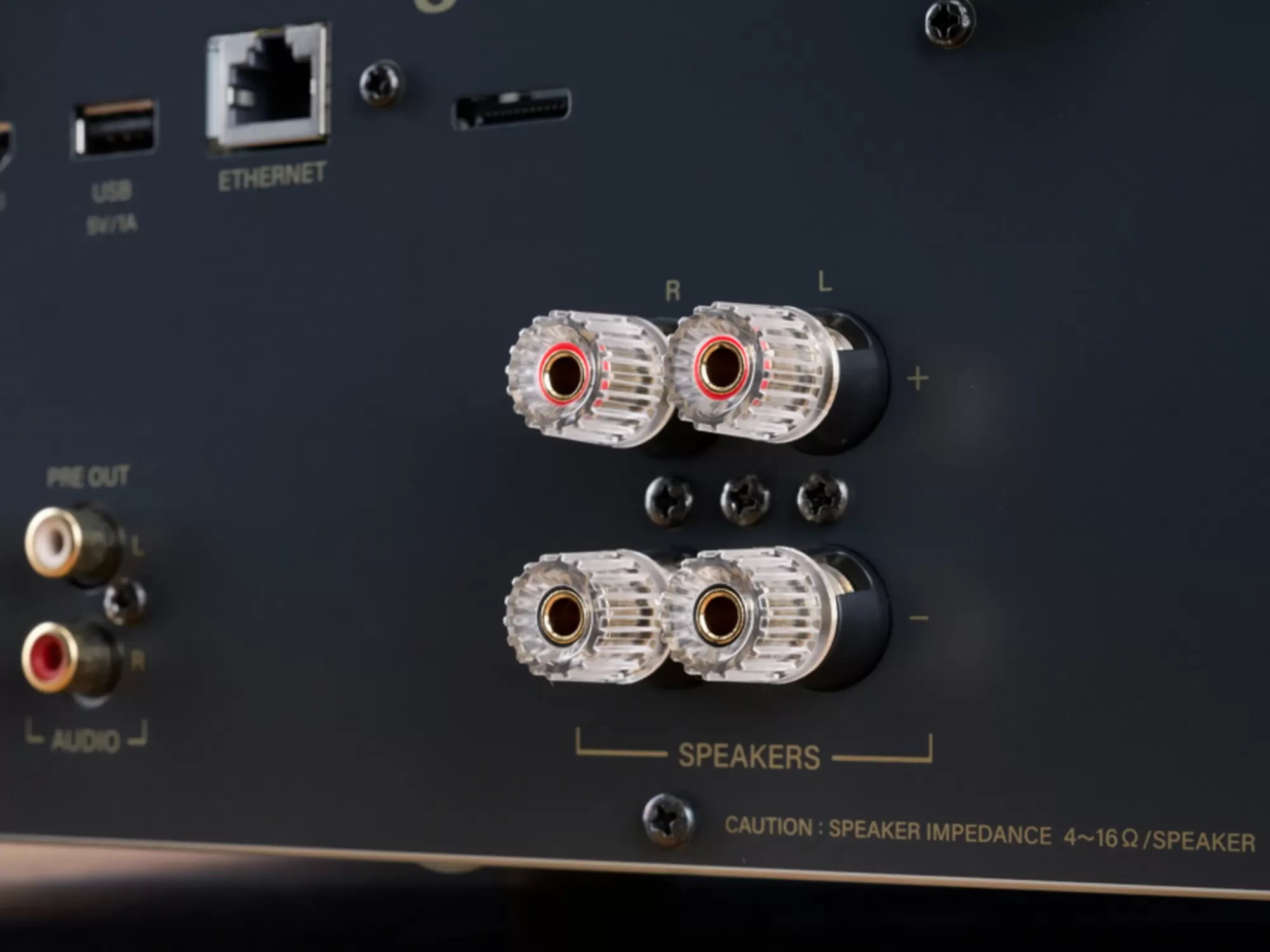 Onkyo A-50 hálózati sztereó erősítő hátlap