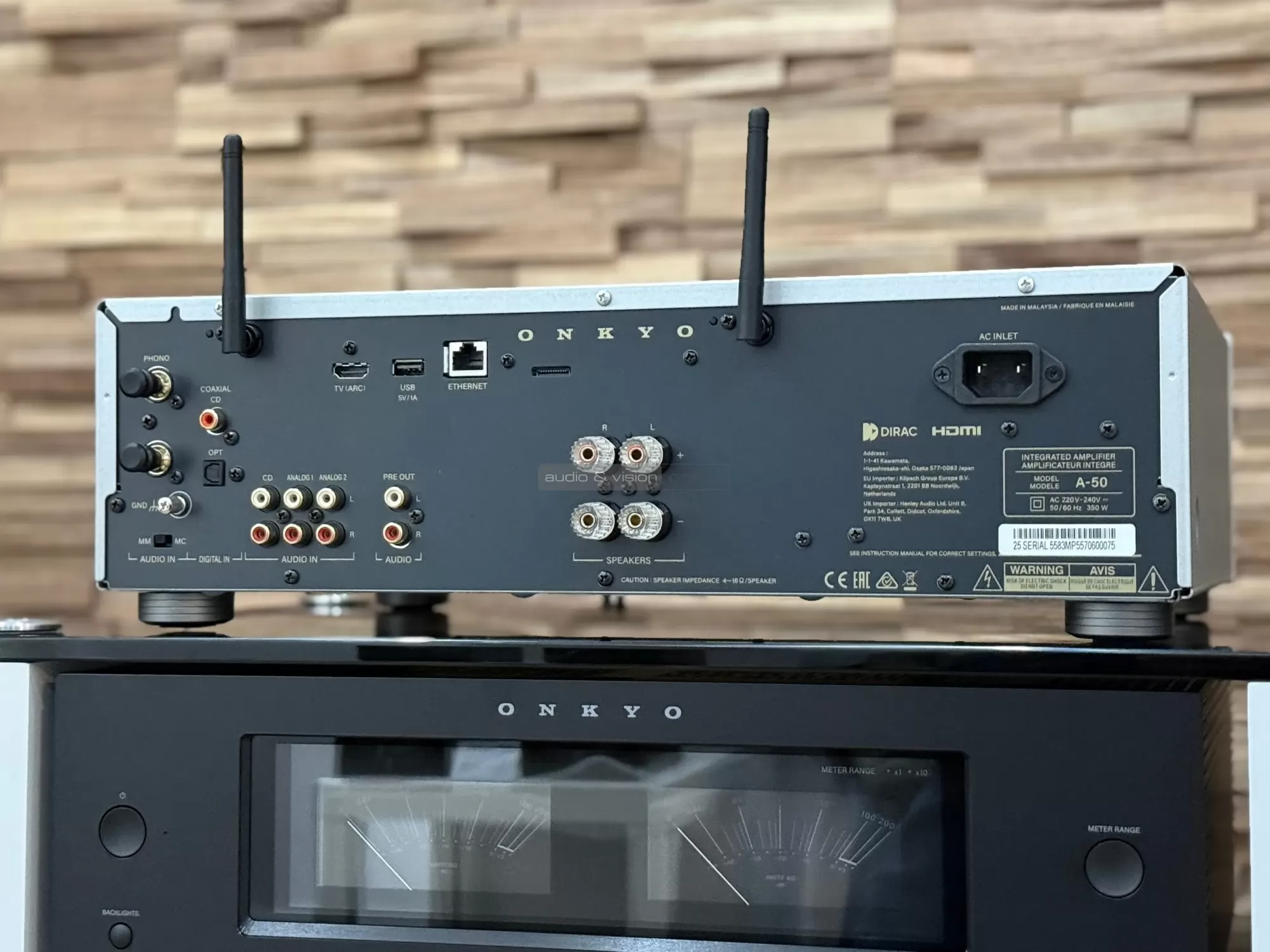 Onkyo A-50 hálózati sztereó erősítő hátlap