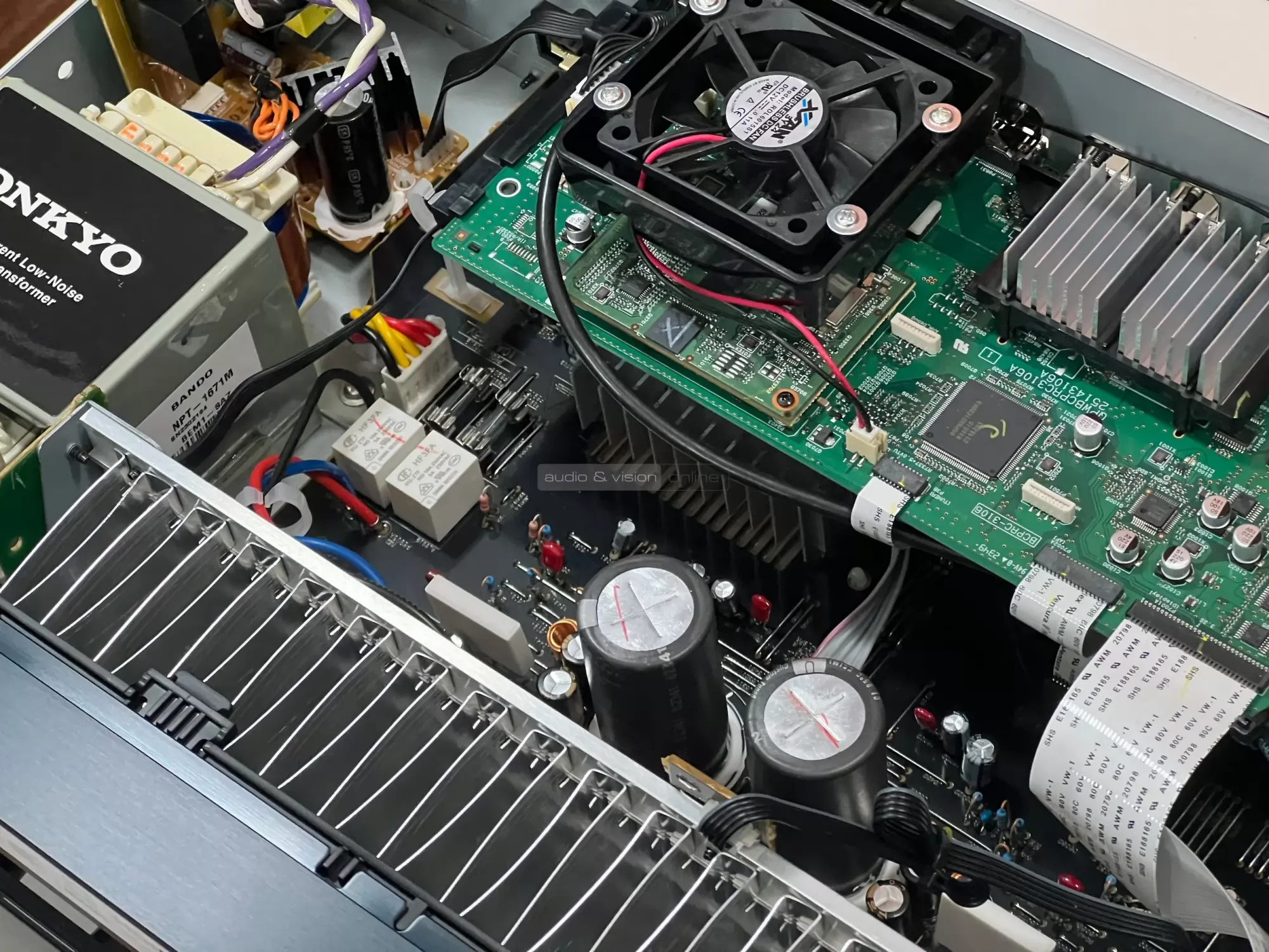 Стерео мрежов усилвател Onkyo TX-8470 Onkyo TX-8470 стерео мрежов ресивър с Bluetooth и стрийминг