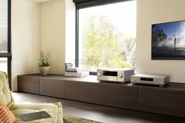 Pioneer SC-LX58 Dolby Atmos házimozi erősítő és BDP-LX58 Blu-ray lejátszó