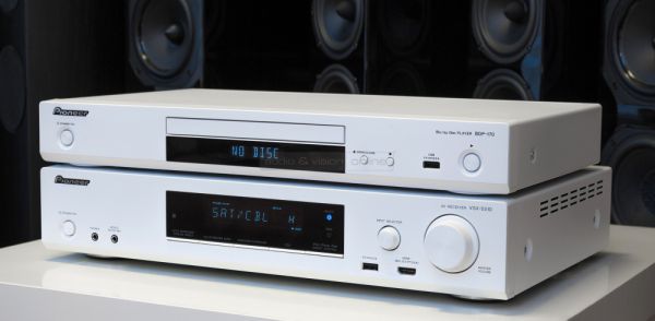 Pioneer VSX-S510 házimozi erősítő és BDP-170 Blu-ray lejátszó