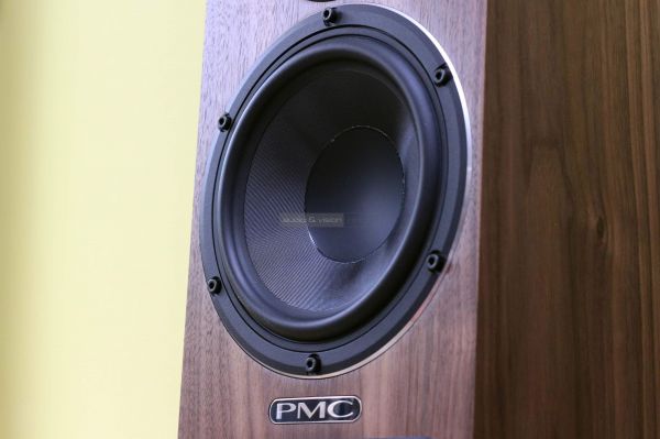 PMC twenty5.22i hangfal mélysugárzó