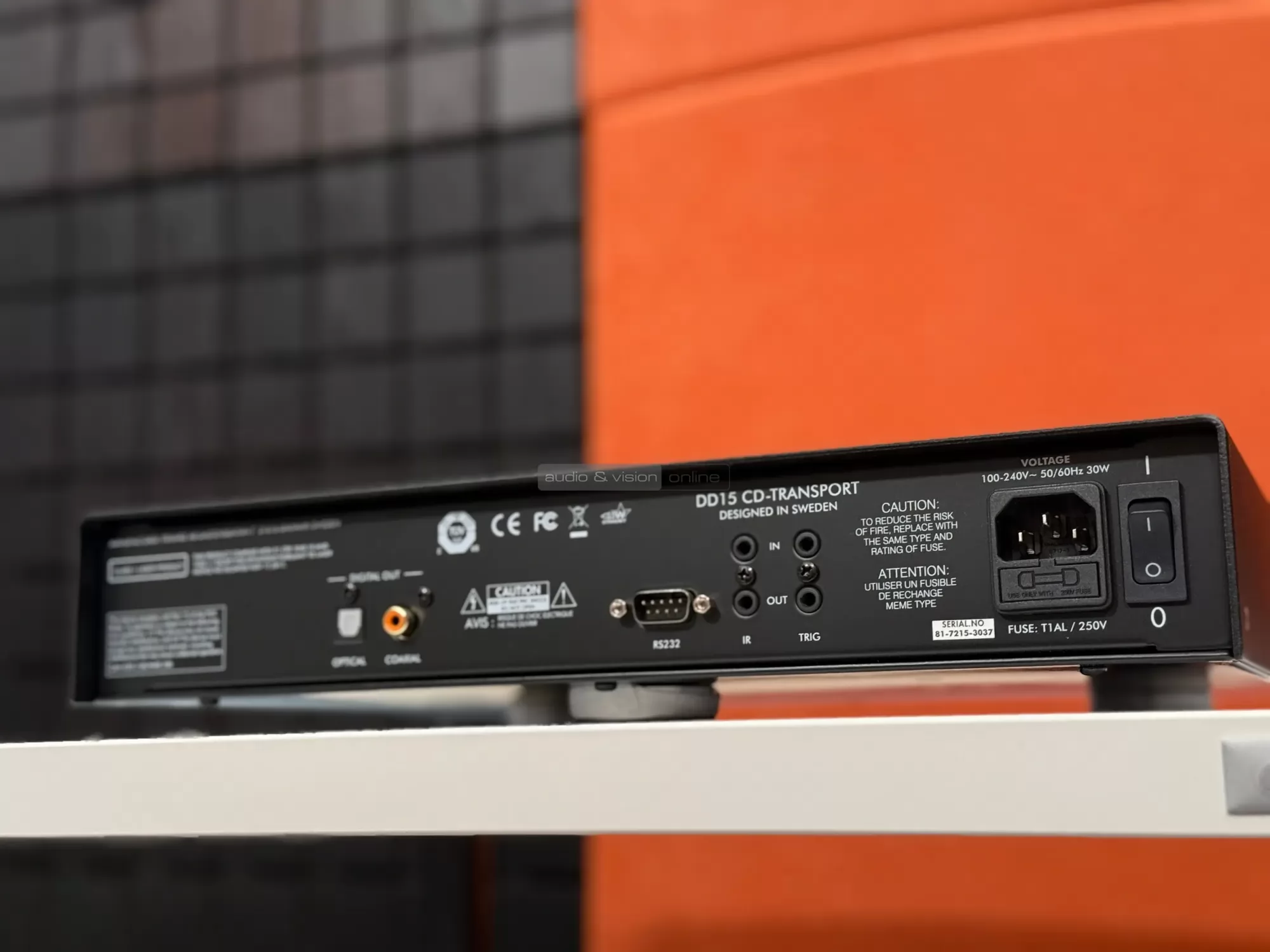 Primare DD15 CD-futómű hátlap