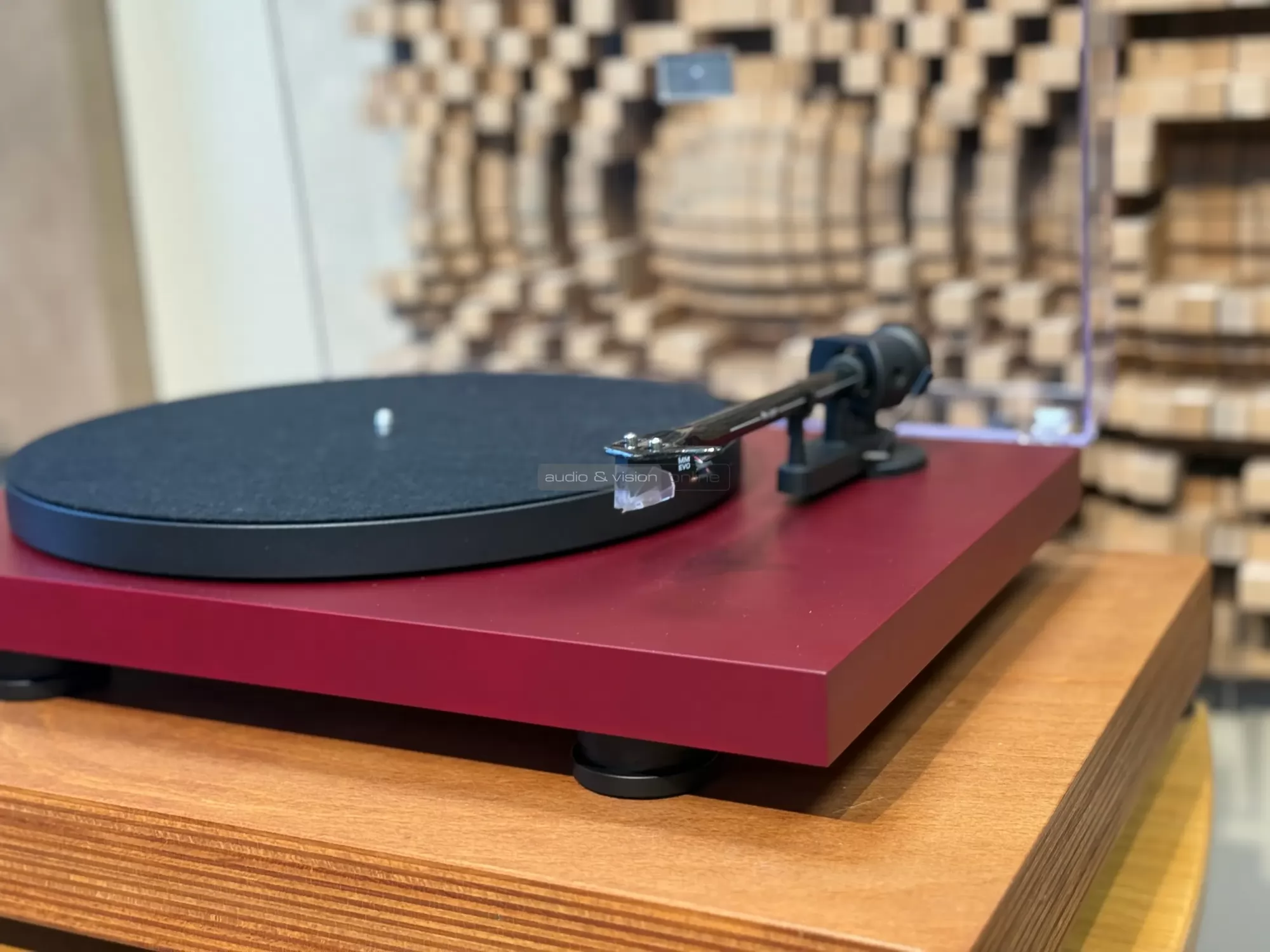Pro-Ject Debut EVO 2 vinyl lemezjátszó