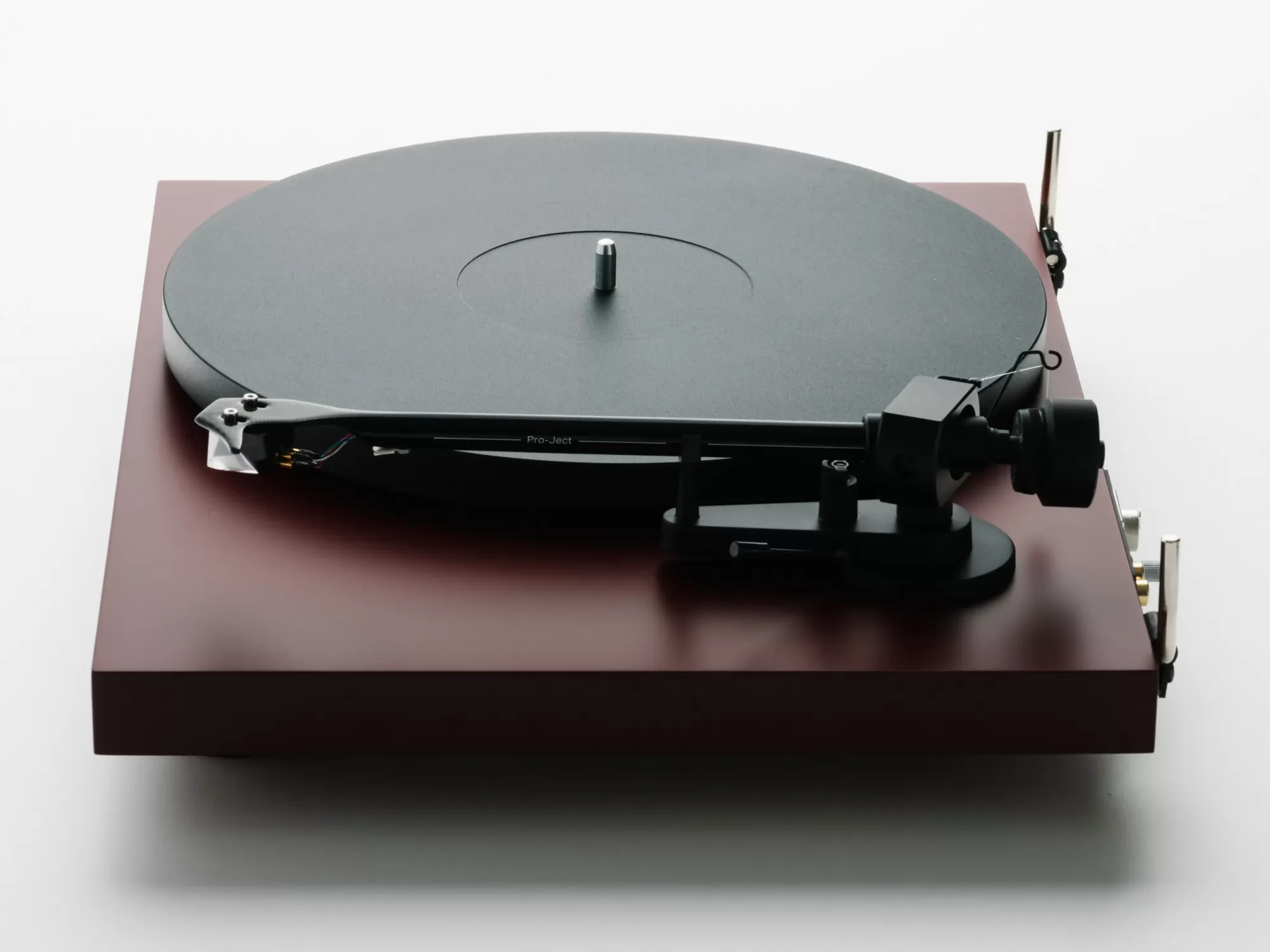 Pro-Ject Debut EVO 2 vinyl lemezjátszó