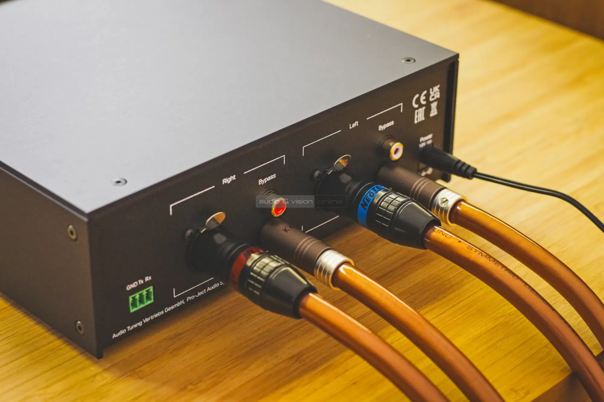 Pro-Ject Head Box DS3 B fejhallgató erősítő hátlap