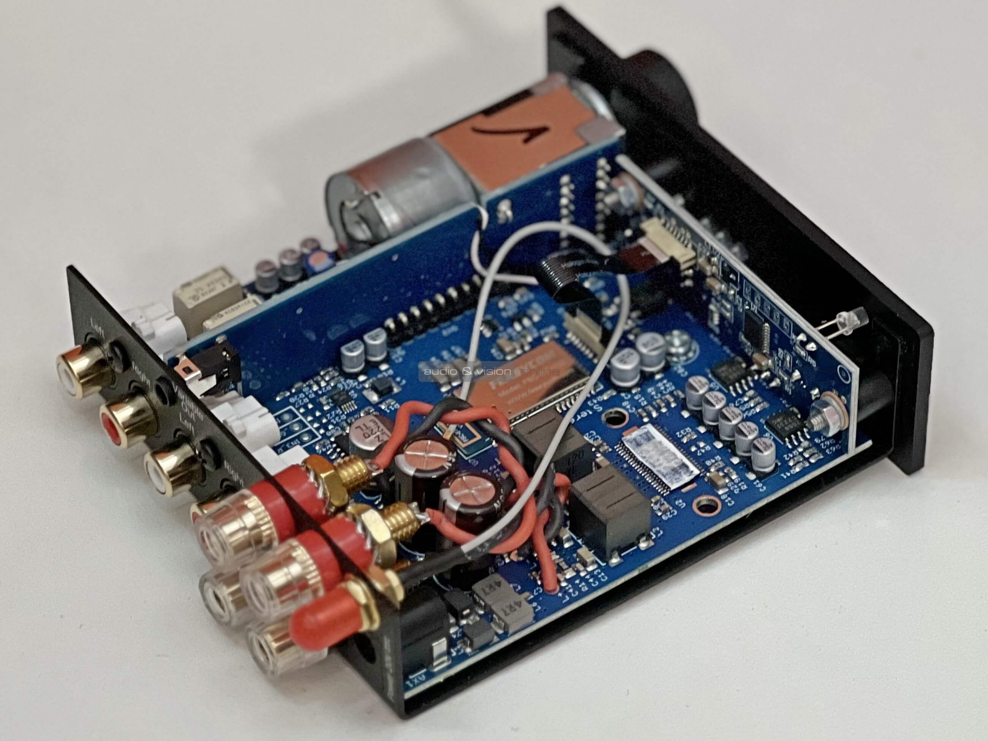 Pro-Ject Stereo Box S3 BT sztereó erősítő teszt | av-online.hu