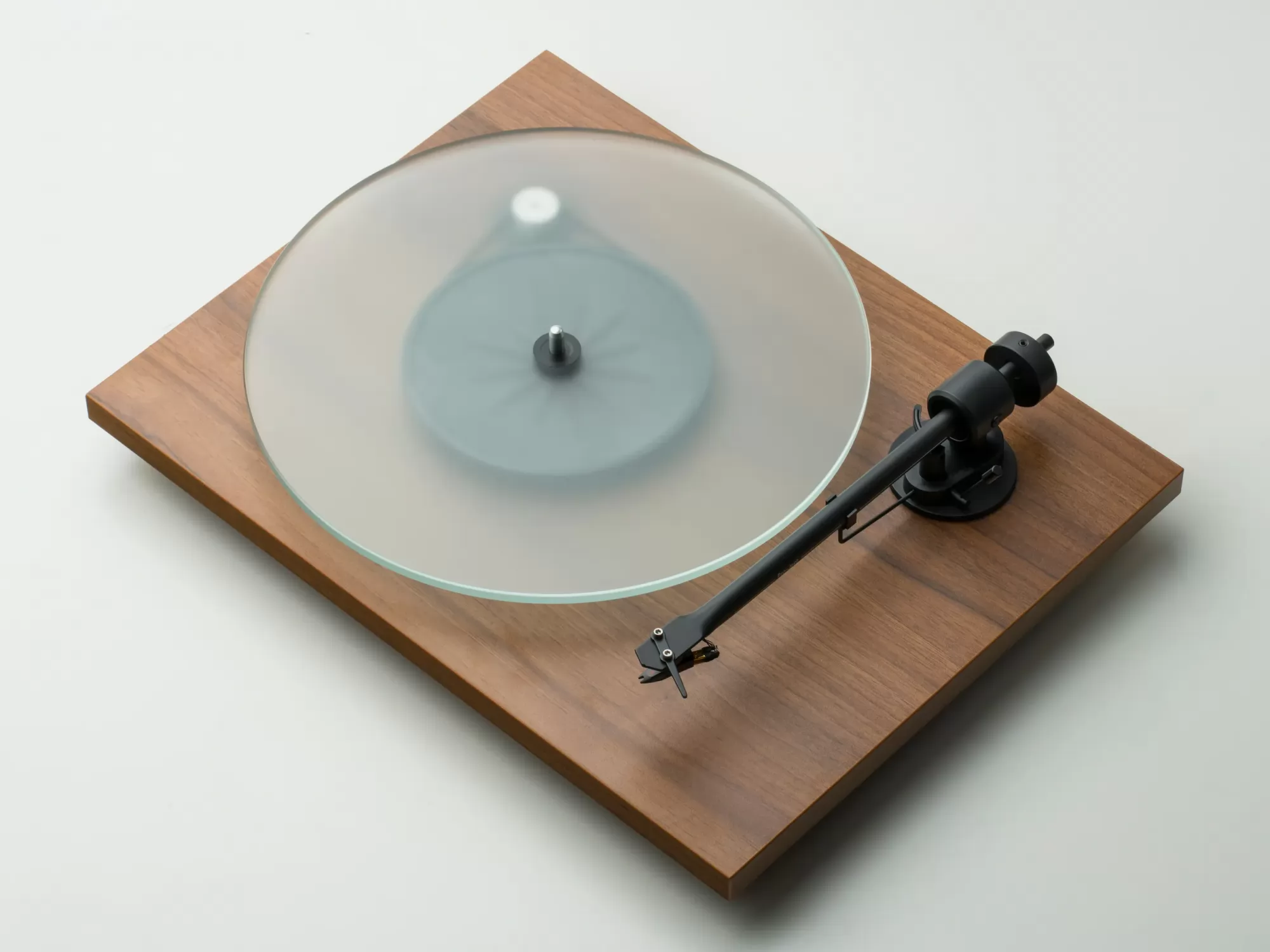 Pro-Ject T1 EVO vinyl lemezjátszó