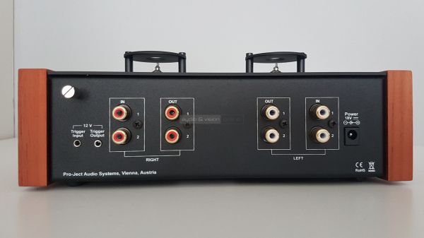 Pro-Ject Tube Box DS2 phono előerősítő hátlap