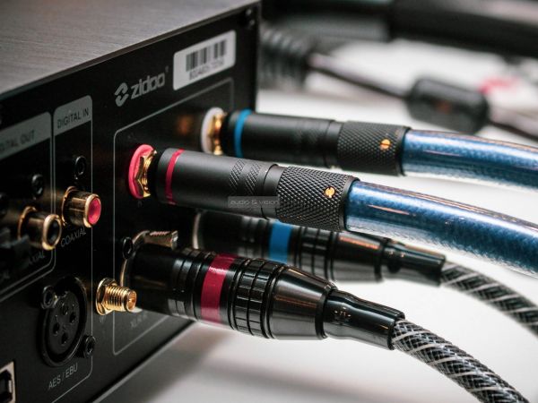 RCA és XLR kábelek