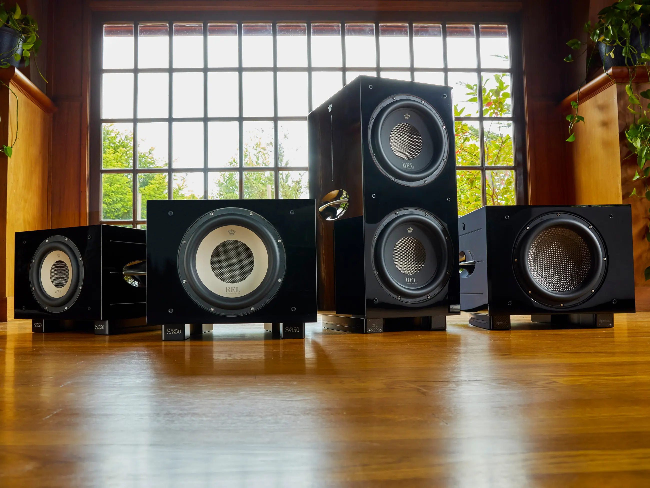 REL Serie S mélyládák