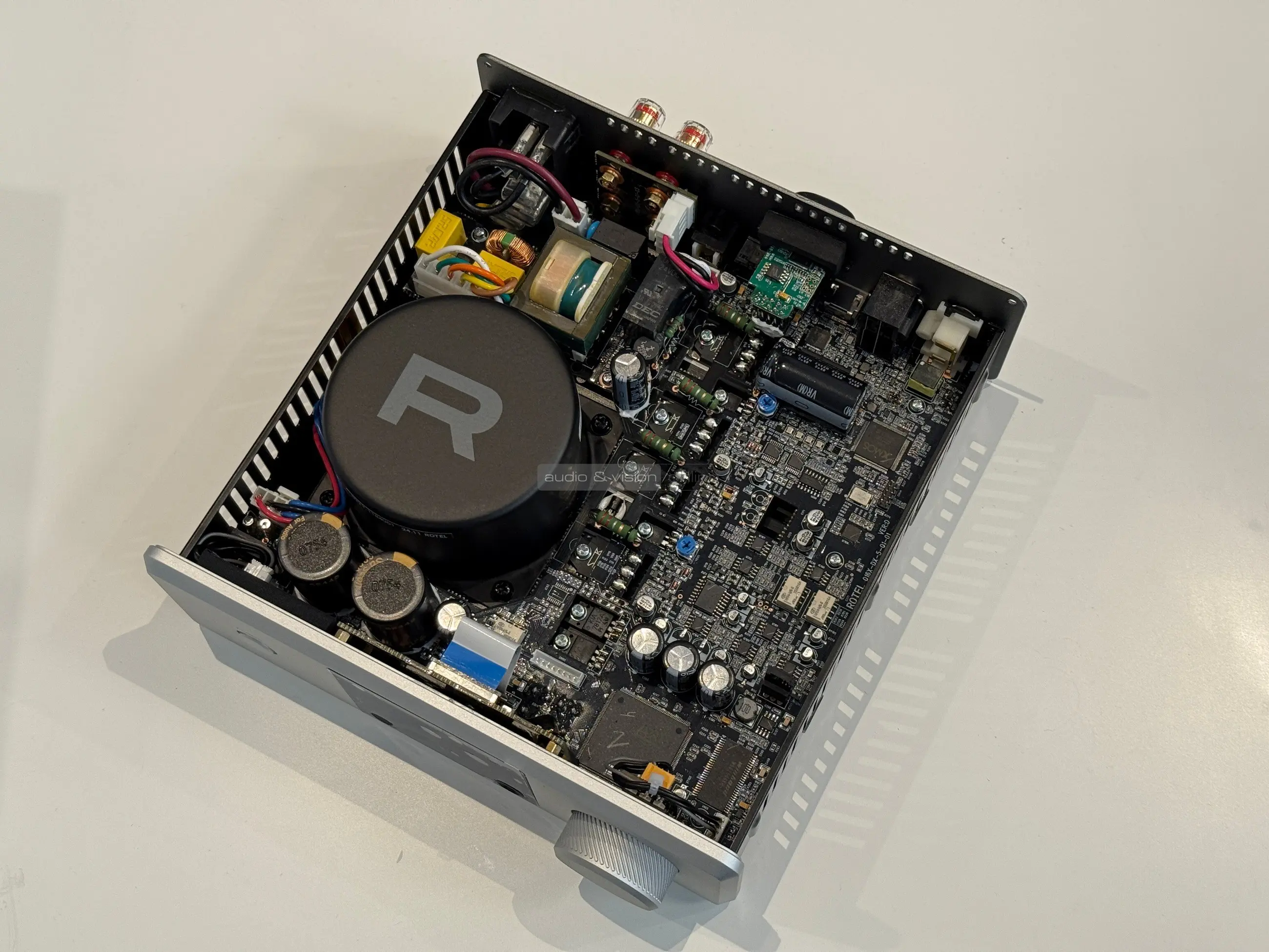 Rotel DX-5 sztereó erősítő