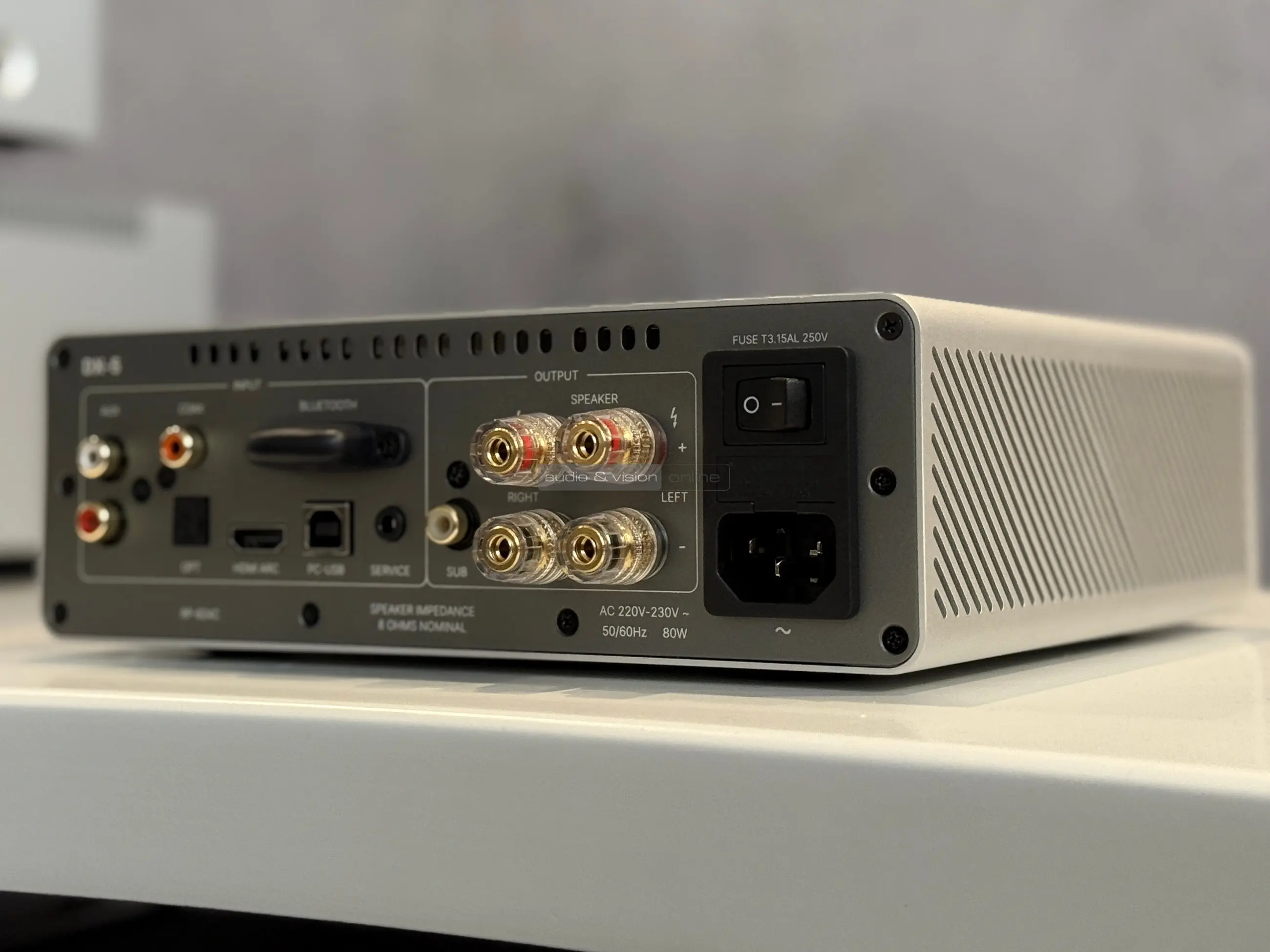 Rotel DX-5 sztereó erősítő hátlap