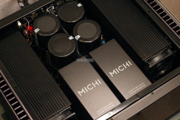 Rotel Michi S5 high end végerősítő