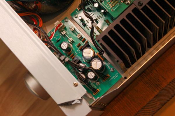 Rotel RA-1572MKII sztereó erősítő