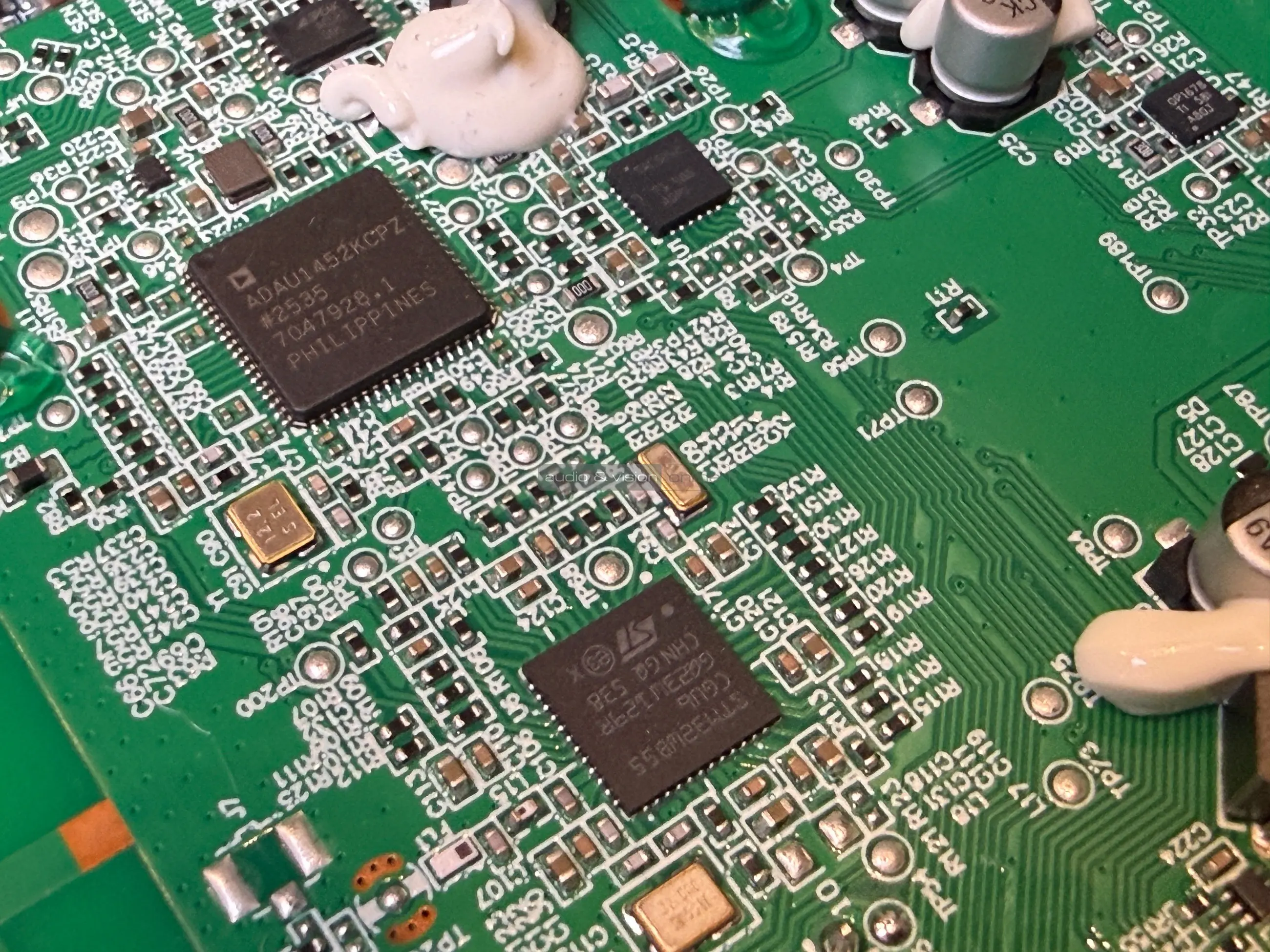 SVS 3000 Micro REvolution mélyláda