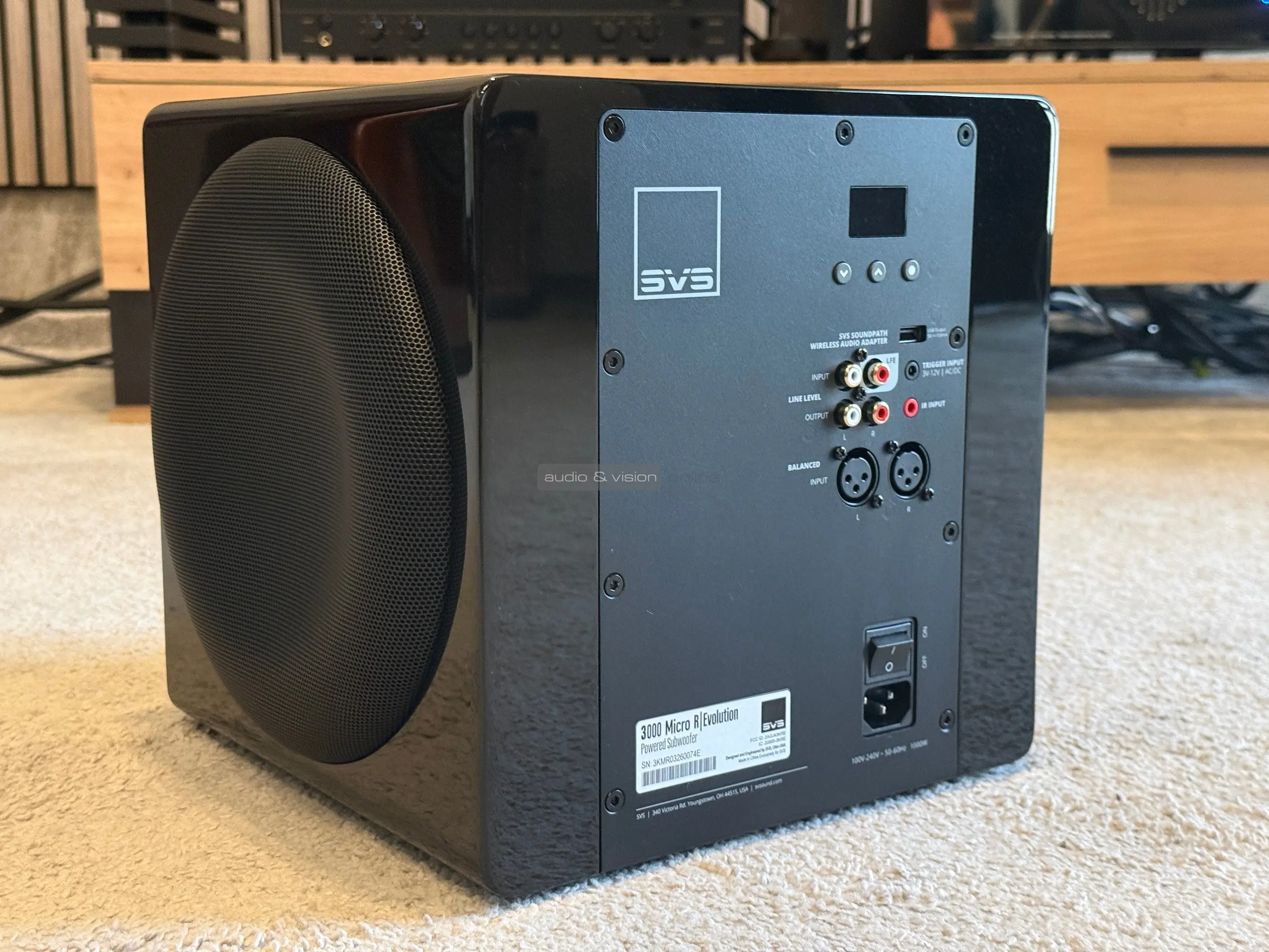 SVS 3000 Micro REvolution mélyláda hátlap
