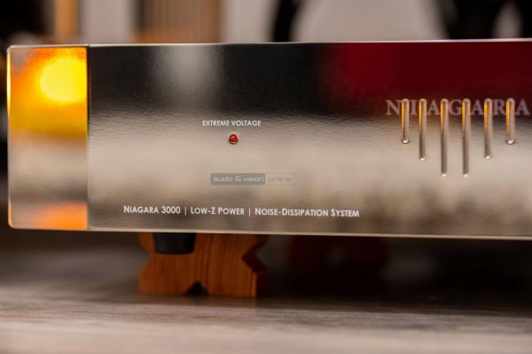 AudioQuest Niagara 3000 tápszűrő
