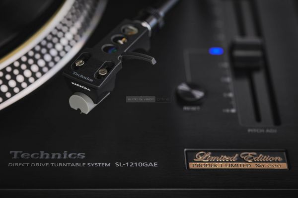 Technics SL-1210GAE 55th Anniversary Limited Edition vinyl lemezjátszó Nagaoka