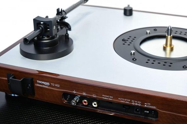 Thorens TD 402 DD vinyl lemezjátszó hátlap