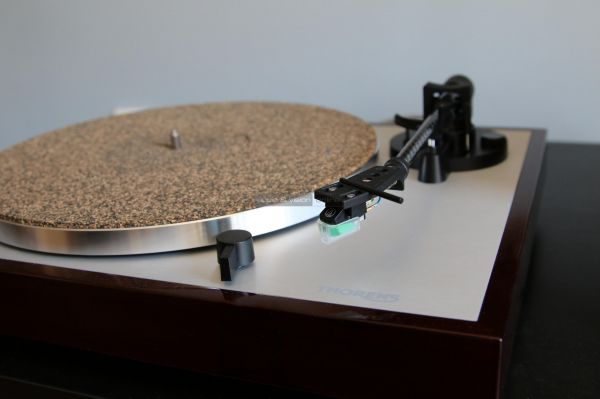 Thorens TD 402 DD vinyl lemezjátszó