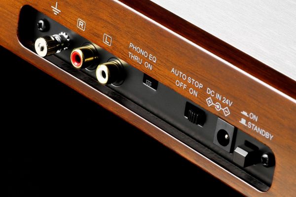 Thorens TD 402 DD vinyl lemezjátszó hátlap