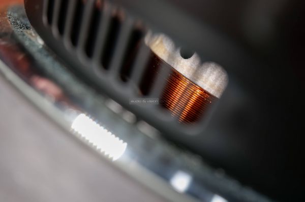 Velodyne DB12 aktív mélyláda hangszóró tekercs