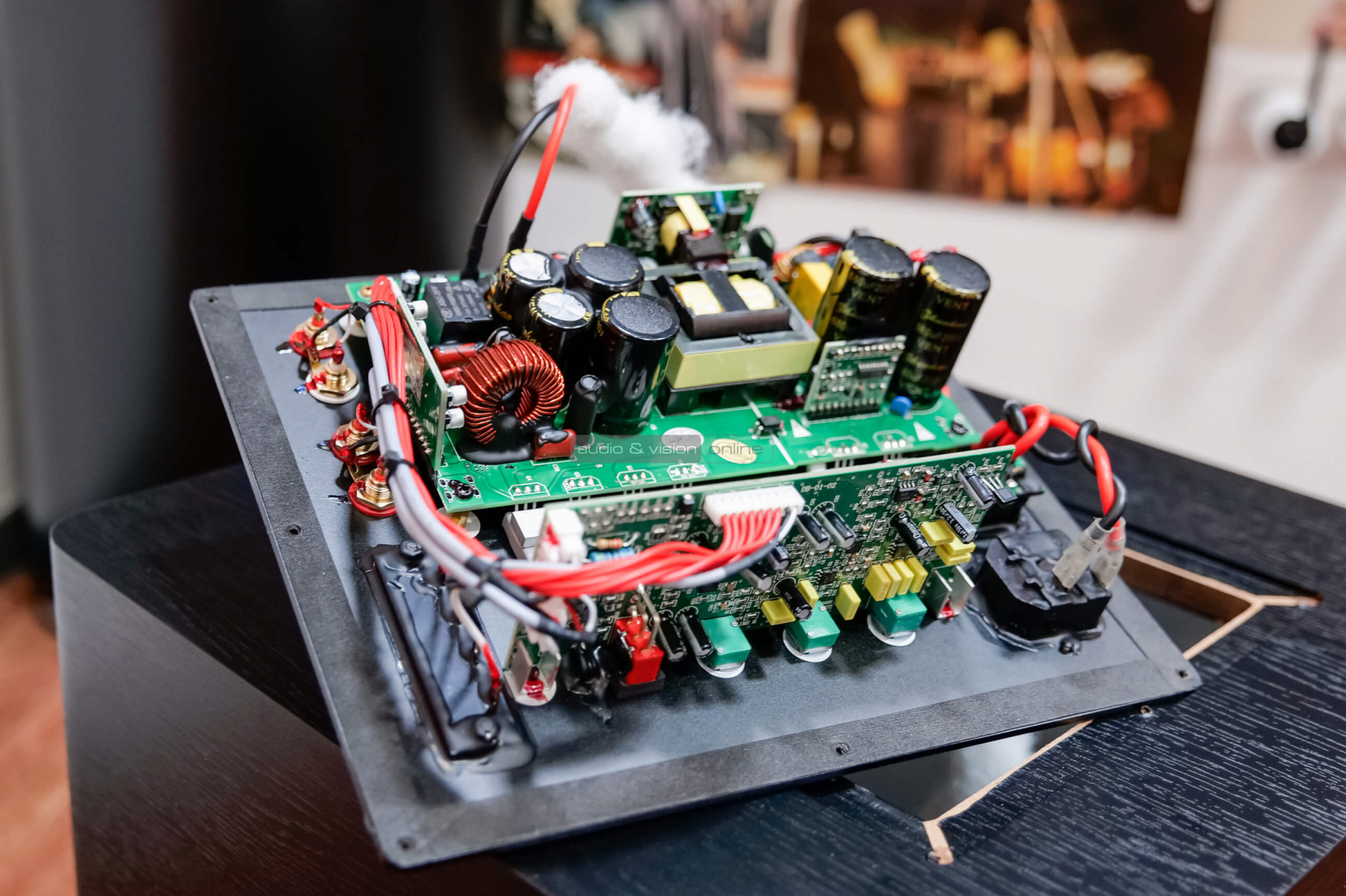 Velodyne DB12 aktív mélyláda