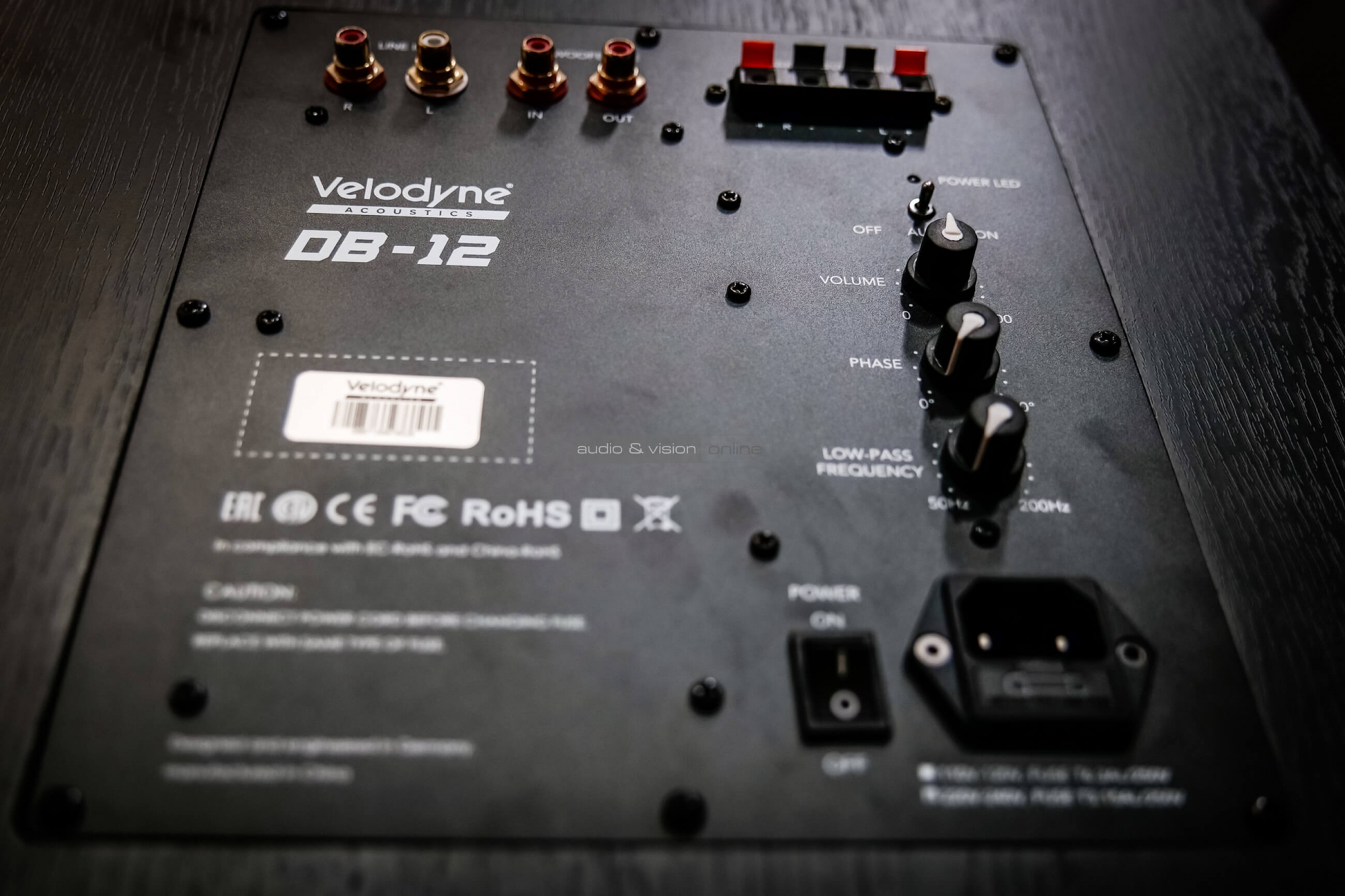 Velodyne DB12 aktív mélyláda hátlap