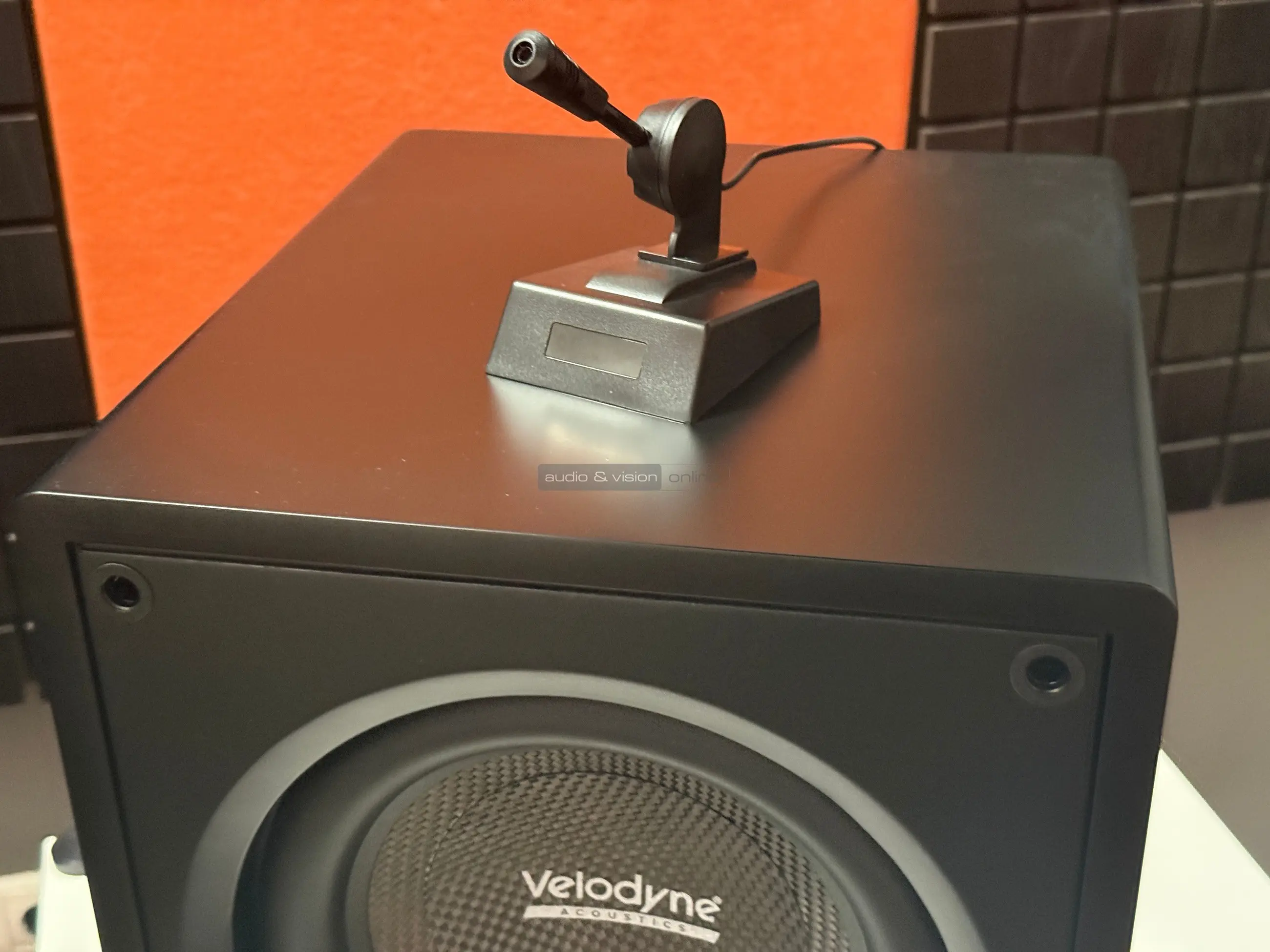 Velodyne VI-Q 10 mélyláda mikrofon
