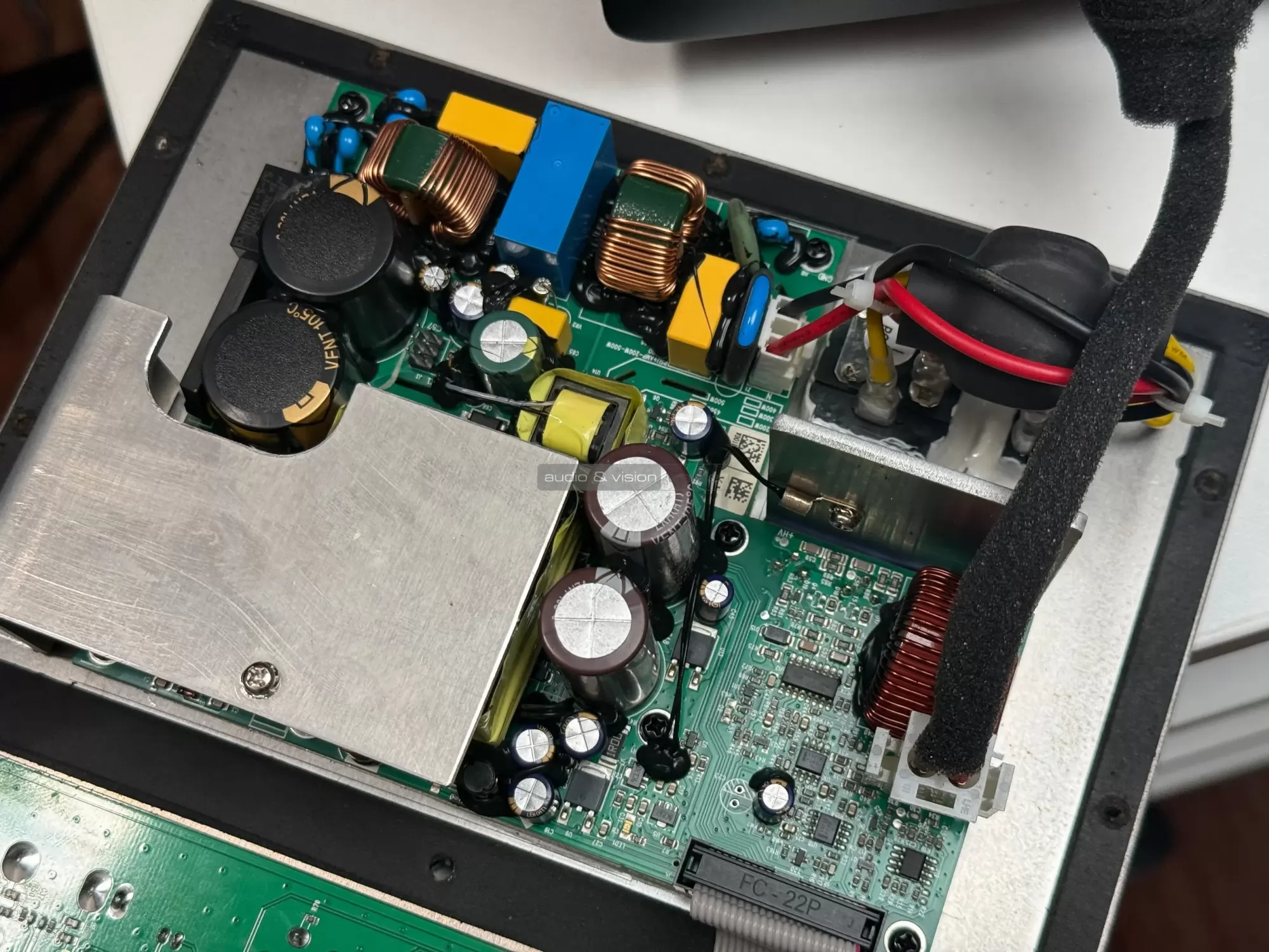 Velodyne VI-Q 10 mélyláda