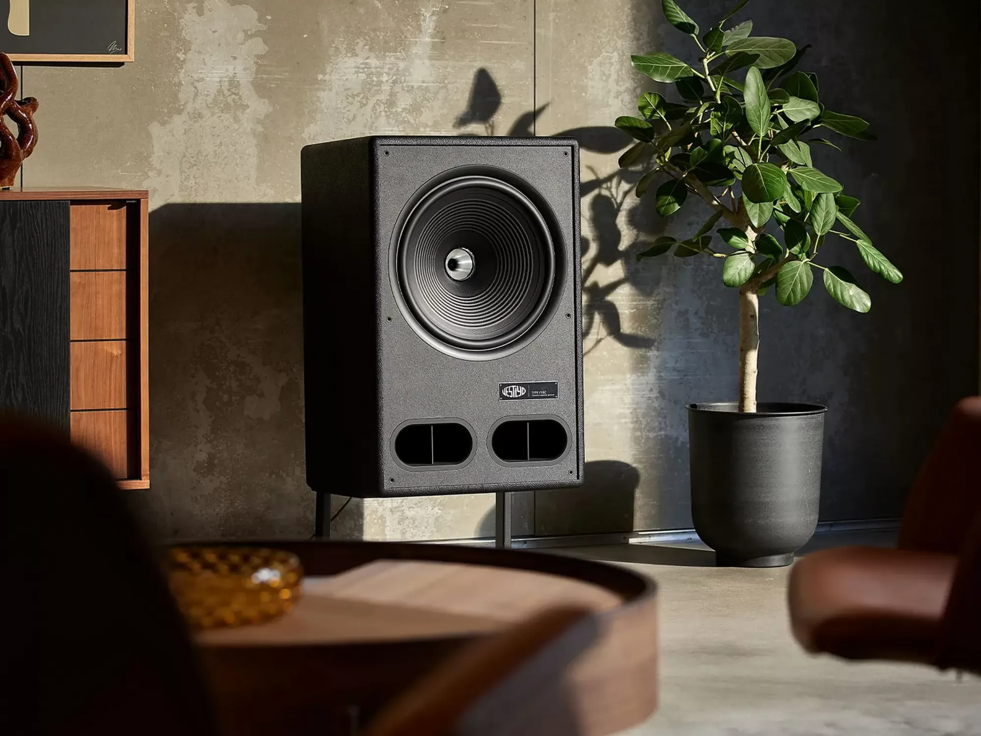 Vestlyd V15C hangfal