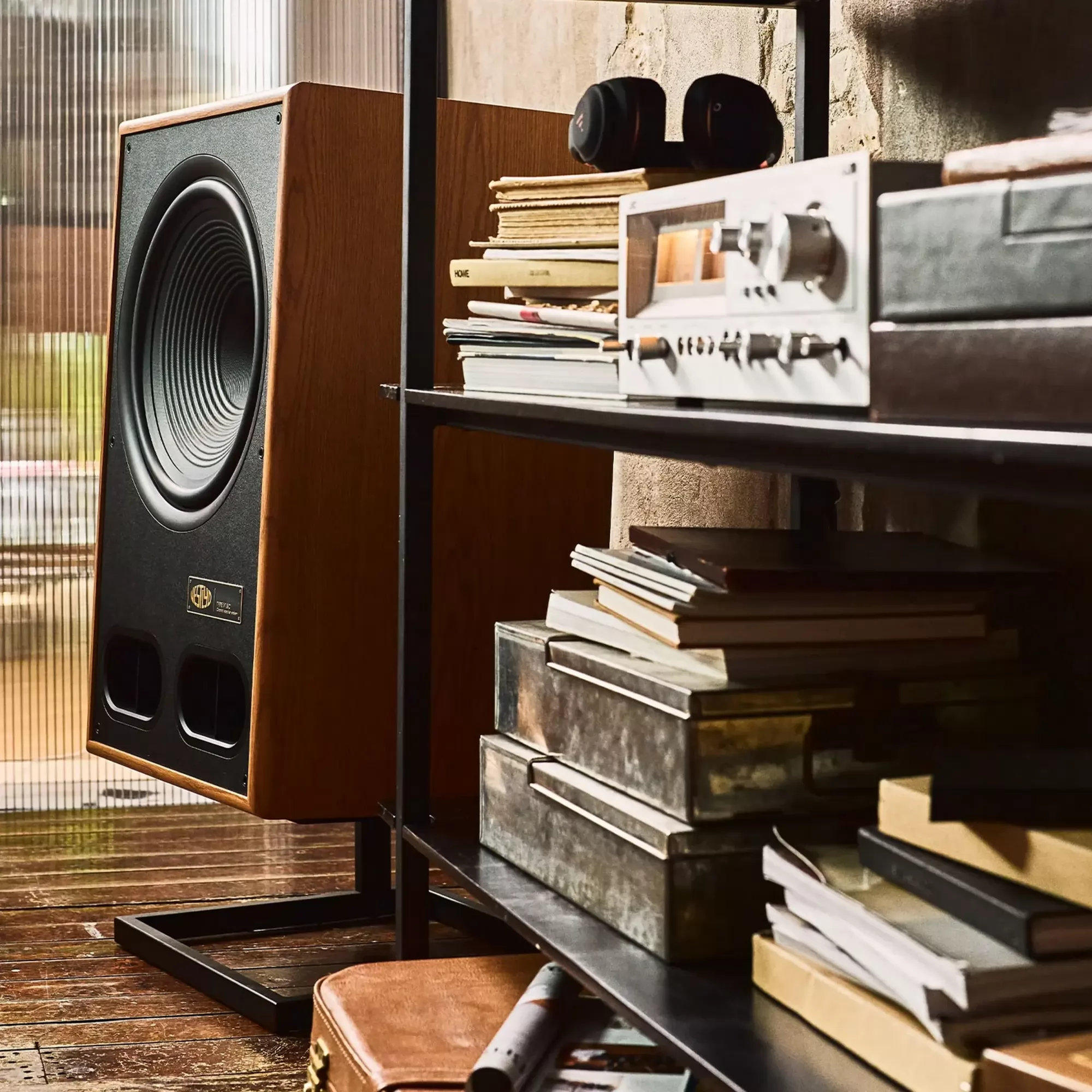 Vestlyd V15C hangfal