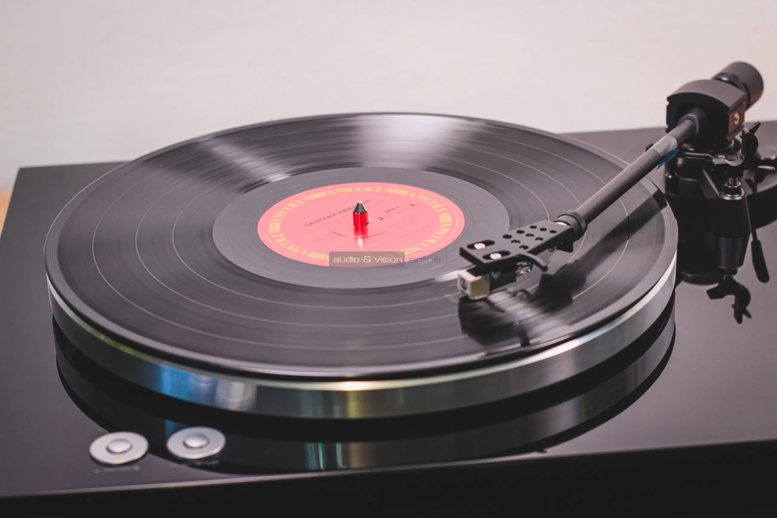 Yamaha TT-S303 vinyl lemezjátszó