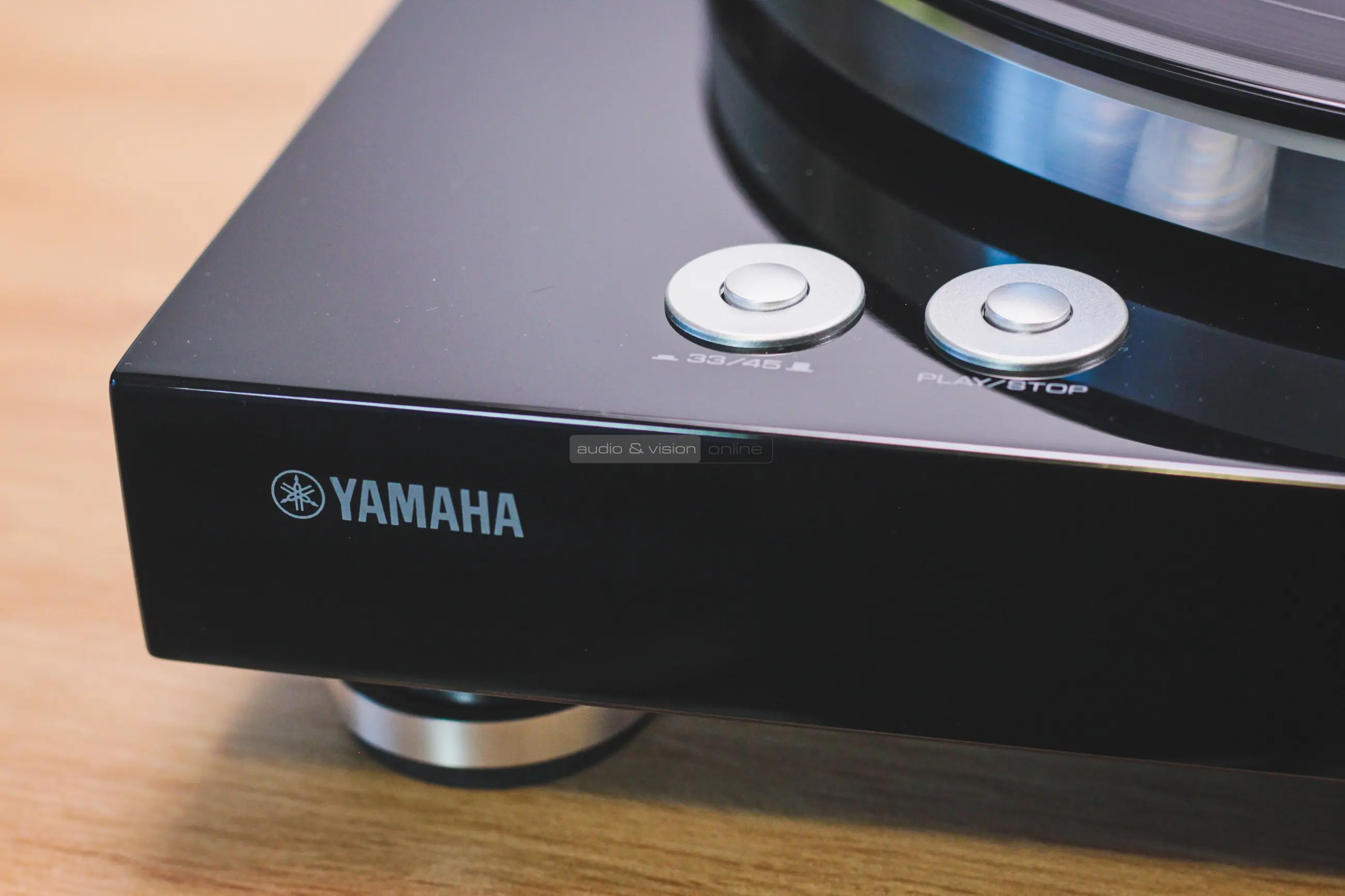 Yamaha TT-S303 vinyl lemezjátszó