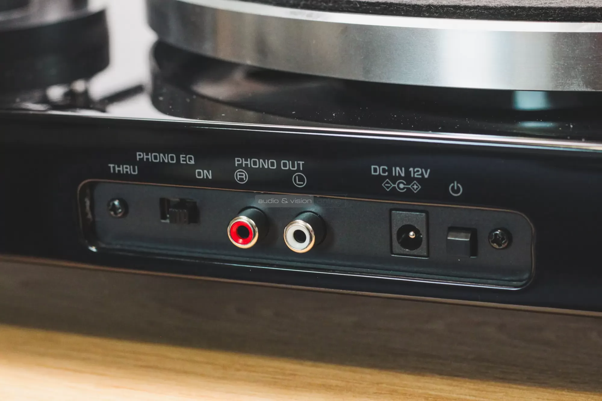 Yamaha TT-S303 vinyl lemezjátszó