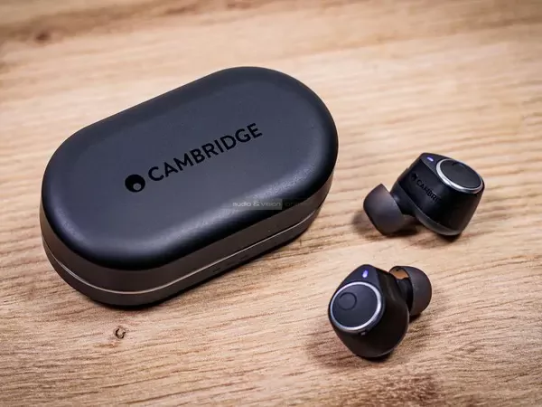 Cambridge Audio Melomania M100 TWS Bluetooth fülhallgató