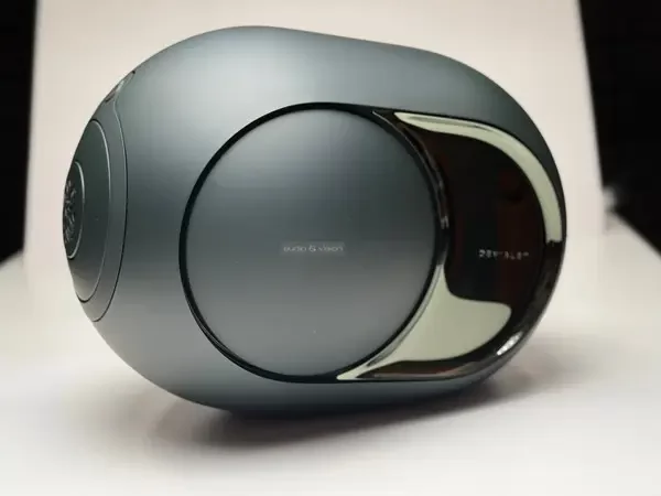 Devialet Phantom Ultimate 108 dB vezeték nélküli hangrendszer