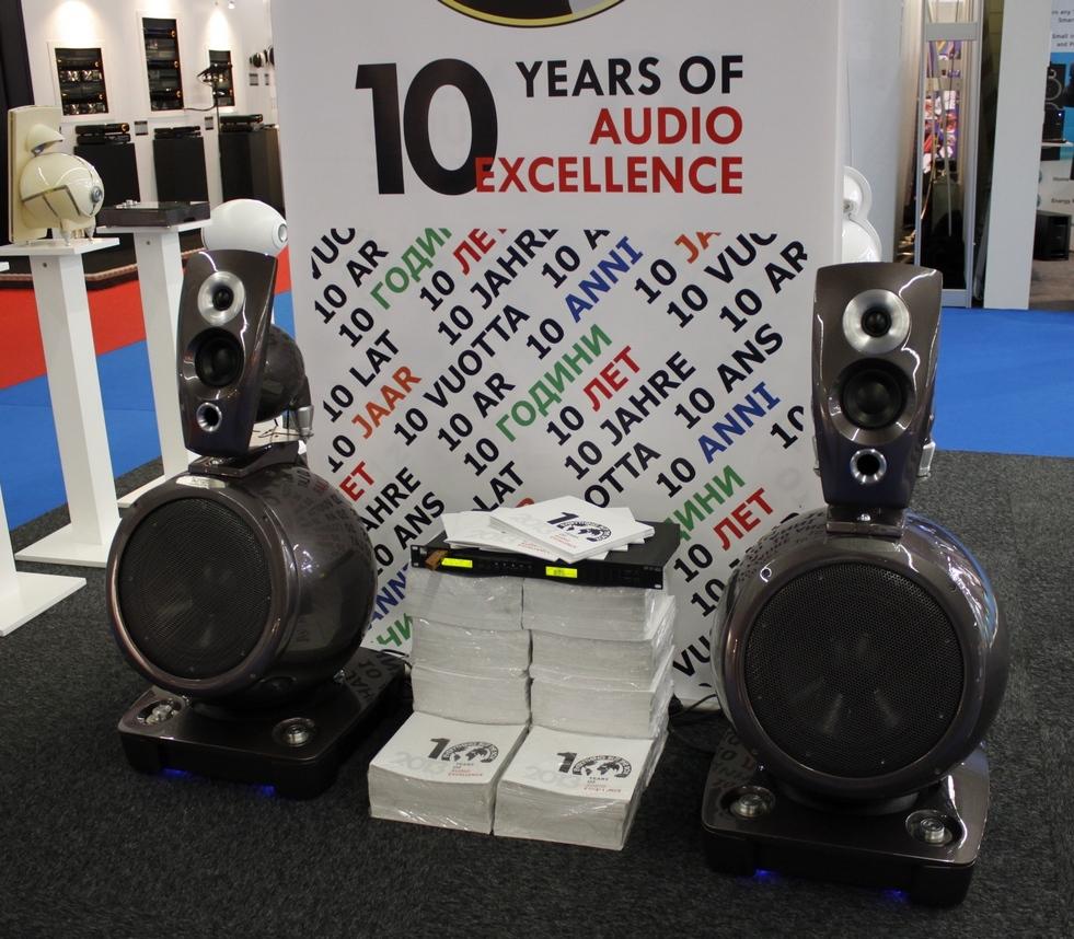 ISE 2013 Everything But The Box hangfalak