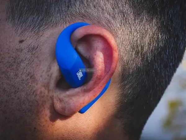open-ear fülhallgató