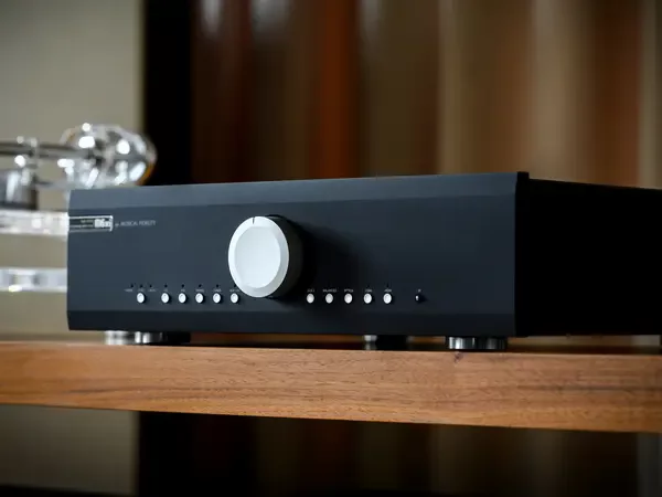 Musical Fidelity M6xi sztereó erősítő